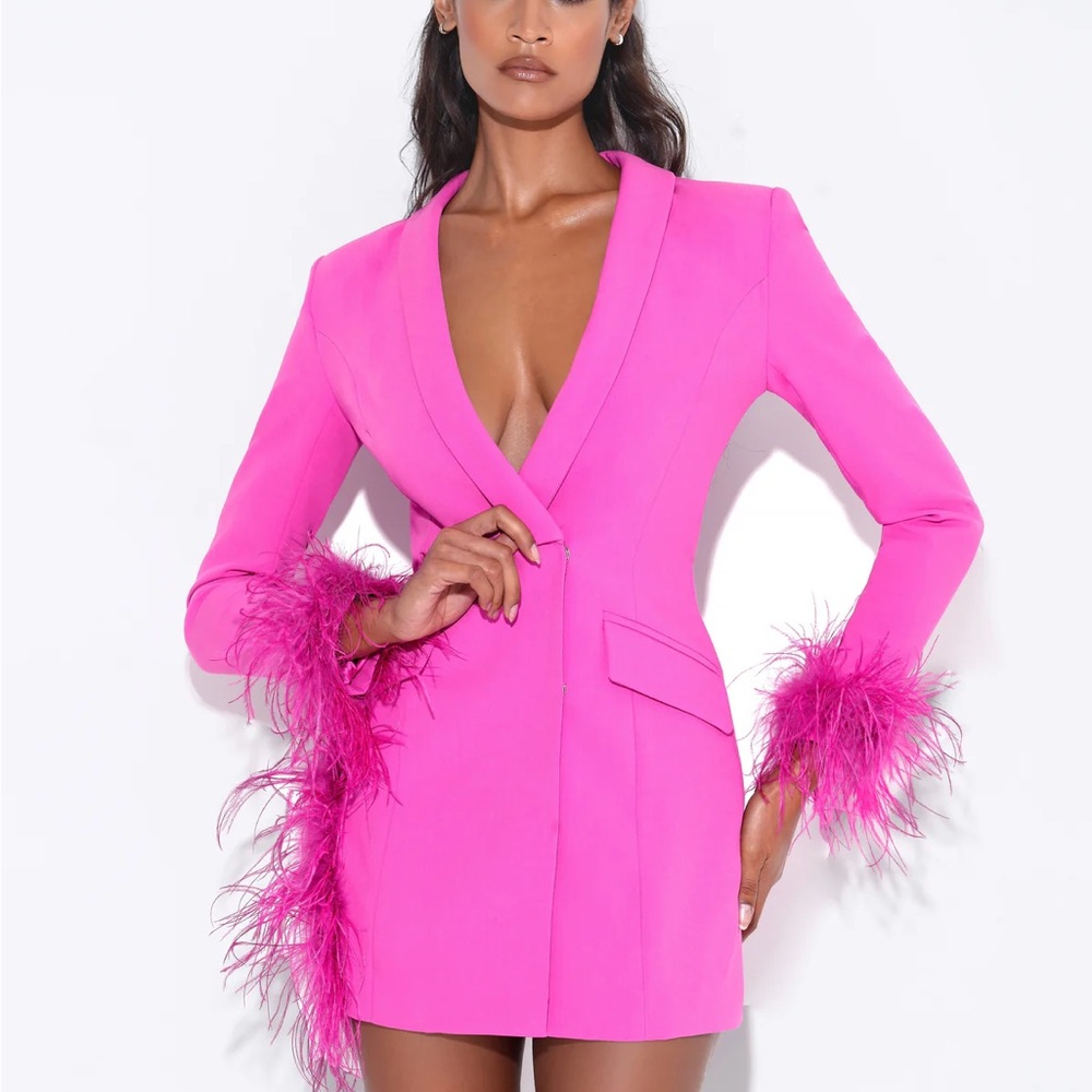 Miss Circle Pink Feathered Blazer Dress